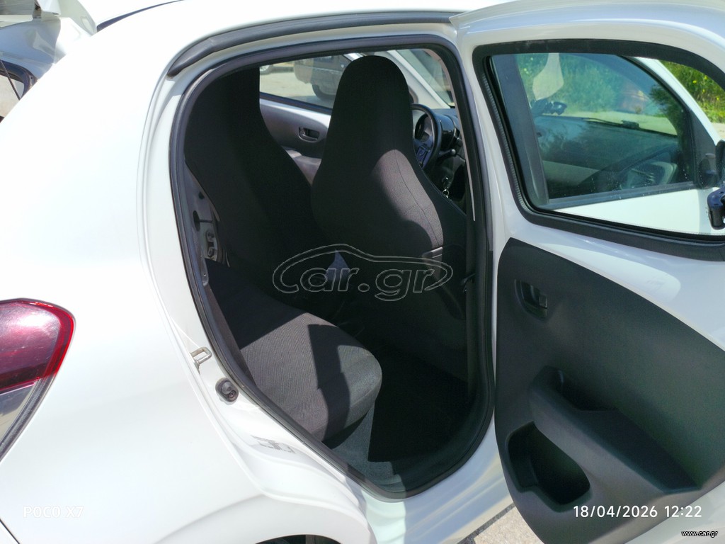 Peugeot_108_12